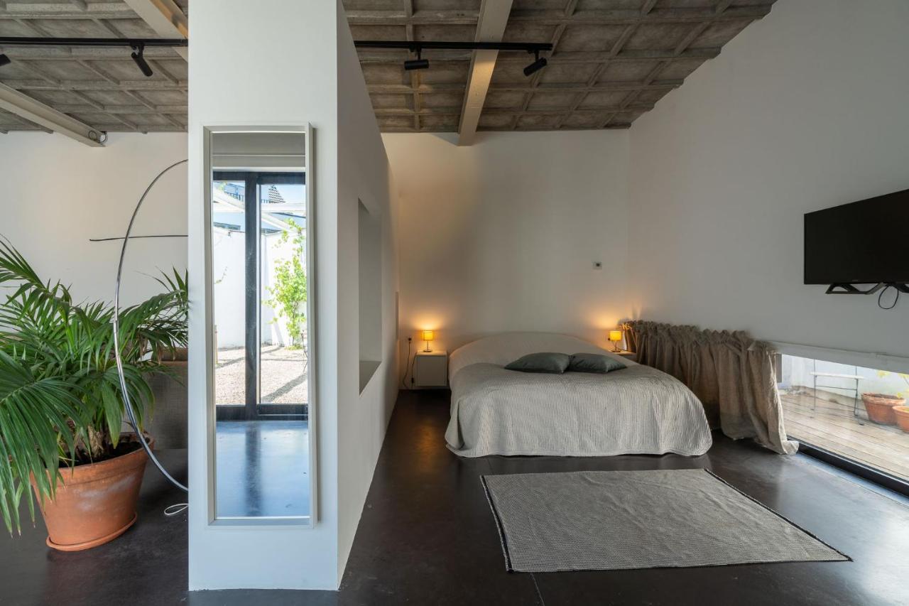Loft Van 90 M² Met Grote Binnentuin. * Antwerpen